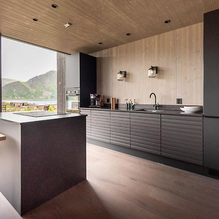 Hoda Cabin - Luxury Lodge With Jacuzzi And Sauna Lyngværet Dış mekan fotoğraf