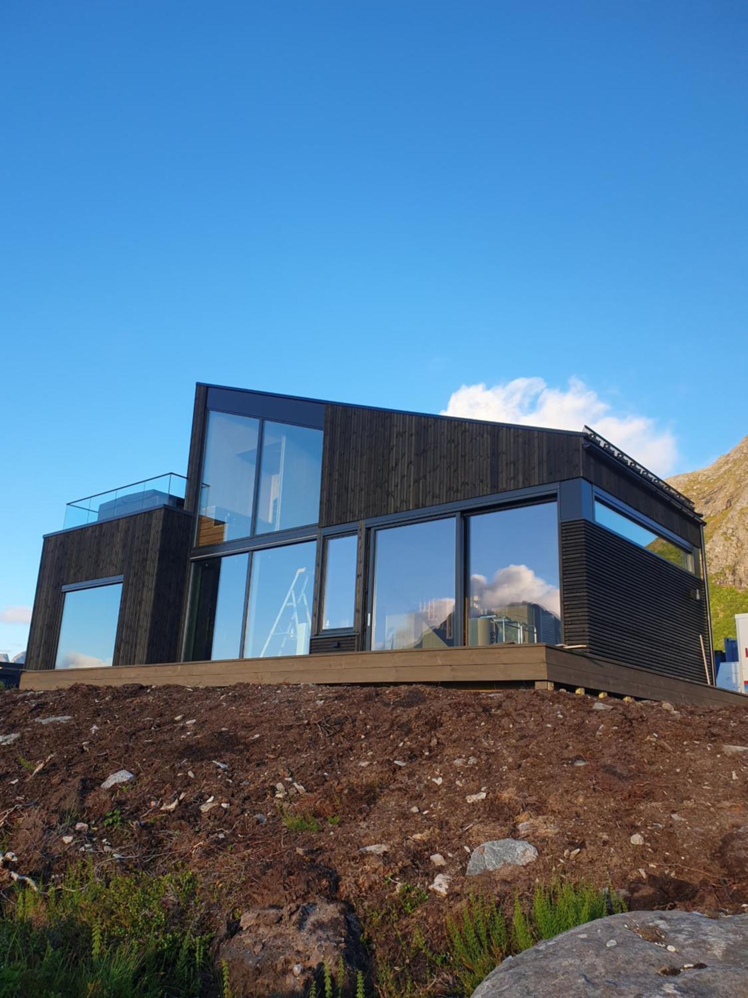 Hoda Cabin - Luxury Lodge With Jacuzzi And Sauna Lyngværet Dış mekan fotoğraf